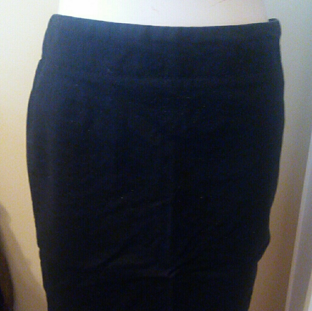 Cotton pencil skirt